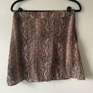 NWT LE LIS Snake Print Skort | Large